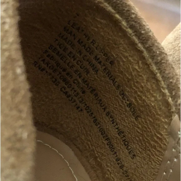 💜💜 SALE-3/$15 💜💜MERONA SUEDE WEDGES Size 7 - Picture 2 of 4